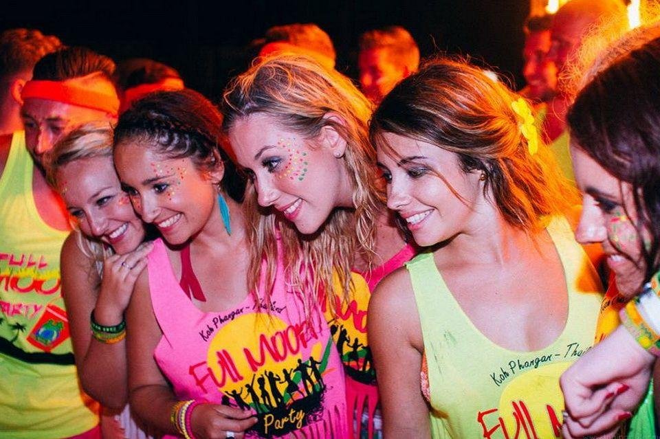 Full moon-party-Mr.-Tu